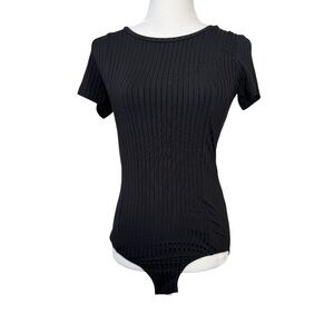 Sans Souci Black Ribbed Short Sleeve Bodysuit size M